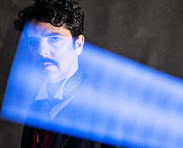370x235_tesla