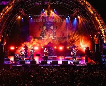 ΚΟΙΝΟΙ ΤΗΝΙΤΟΙ