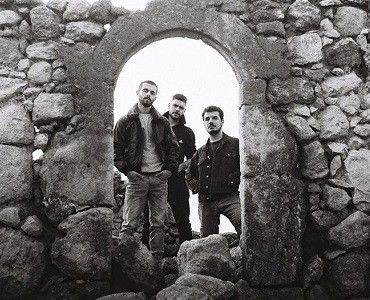 Naxatrassite